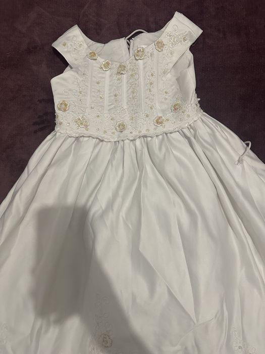 Нарядное платье для девочек