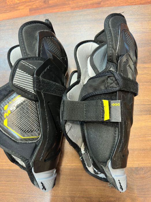 Продам хоккейные щитки 11 размер