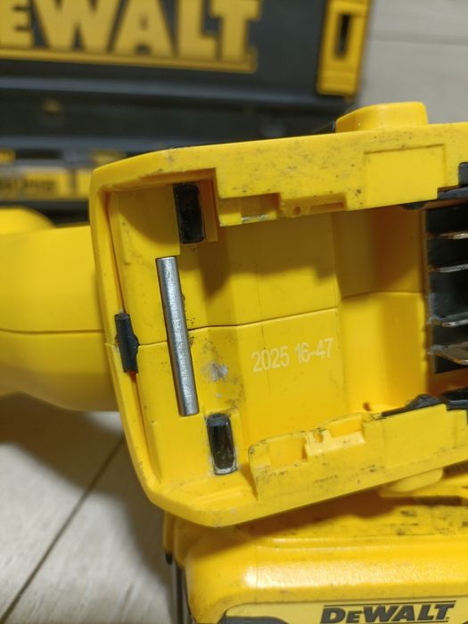 Rotopercutor SDS Plus DeWalt DCH133 fabricatie 2025