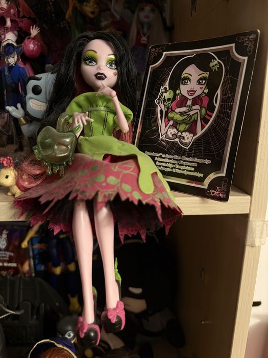 Monster high Draculaura страшные сказки