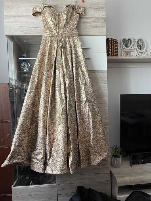 Rochie de seara, impecabila