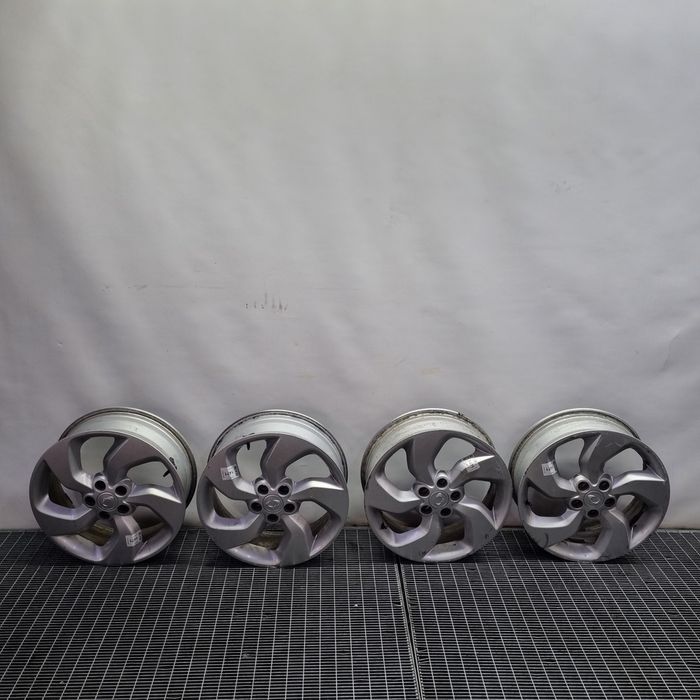 Jante aliaj SsangYong Tivoli 2015 - 2019 (1471) R18 ET 45.6 5X112.3 Garantie