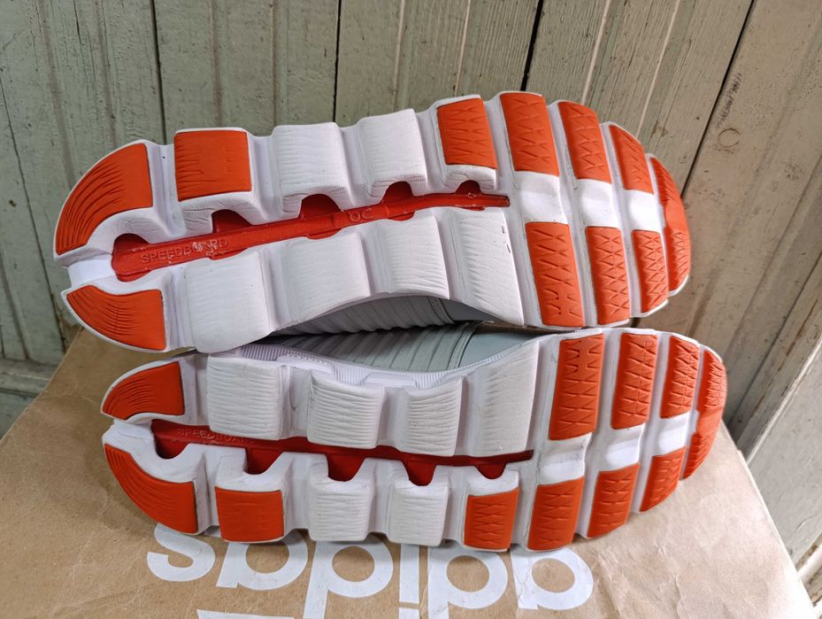 ''On Cloudswift''оригинални маратонки 47 номер