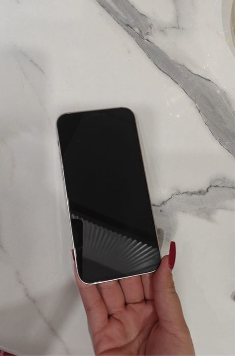 90000 Продается iPhone 12 Pro (белый) срочноо‼️