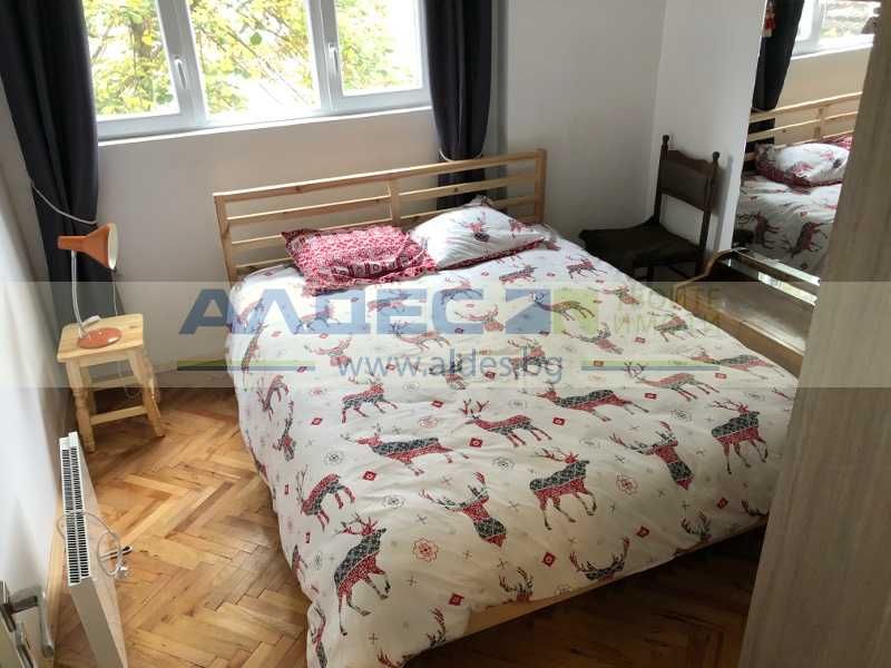 Дава се под наем Двустаен апартамент в София, Център - 54 кв.м за 510 € - Снимка #3