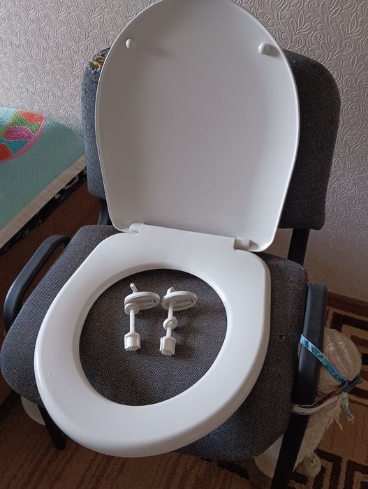 Продам сидушку для унитаза