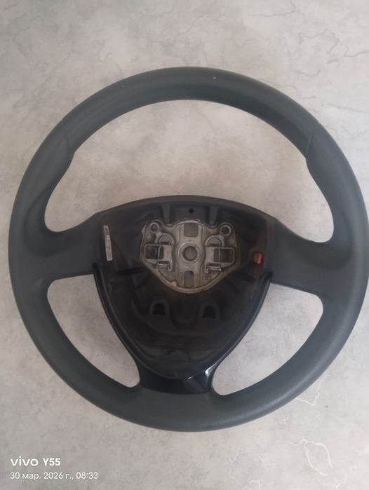 Продам руль приора 2