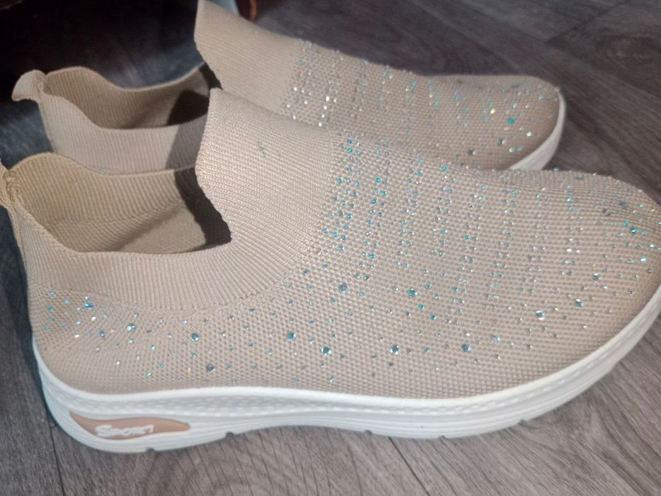 Янги ва Кам кийлган ойок кийим