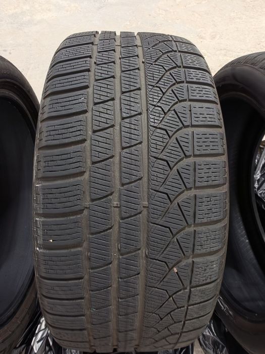 Pirelli P Zero 245/40/19 - Iarna - BMW Star - originale din fabrica G26