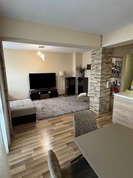 Два апартамента + гараж