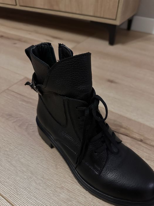 Кожаные ботинки продам