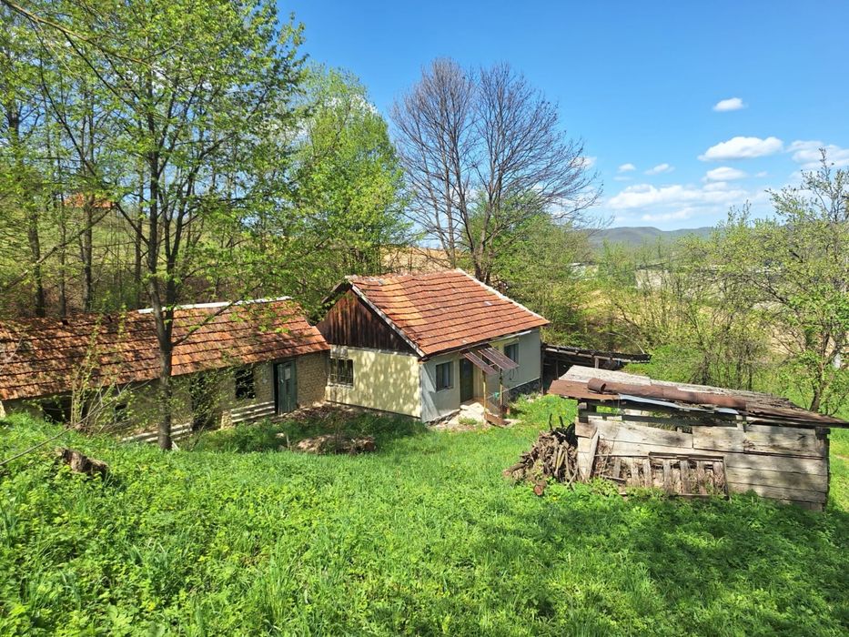 Casa + teren Cornitel