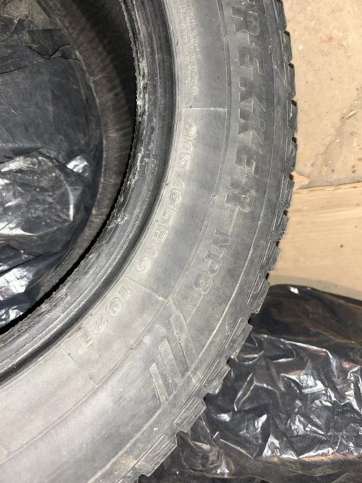 Шины зима 215/65/R16