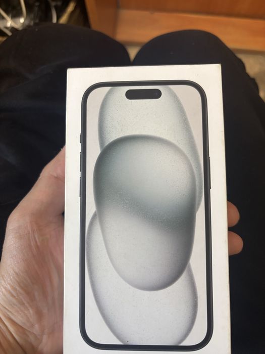 Iphone 15 черный память 128гб. 88% акб