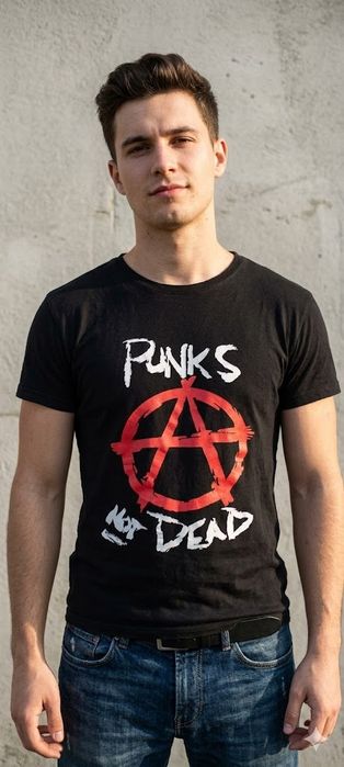 Футболка с принтом.