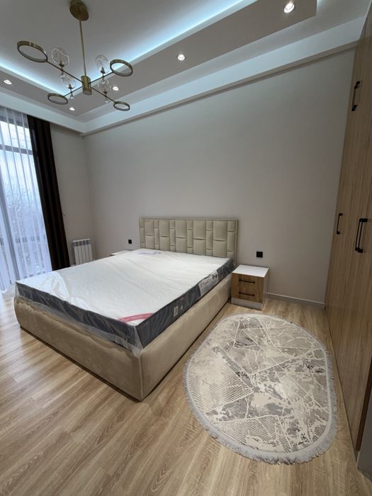 Сдаётся в новостройке 2х комнатная квартира с авторским ремонтом.