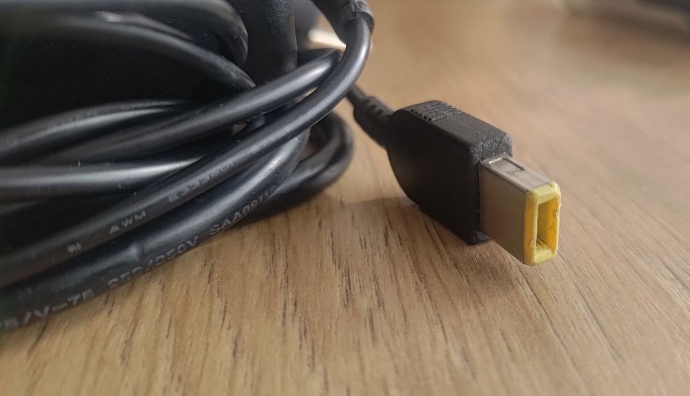 Încărcător laptop Lenovo 220v/20v