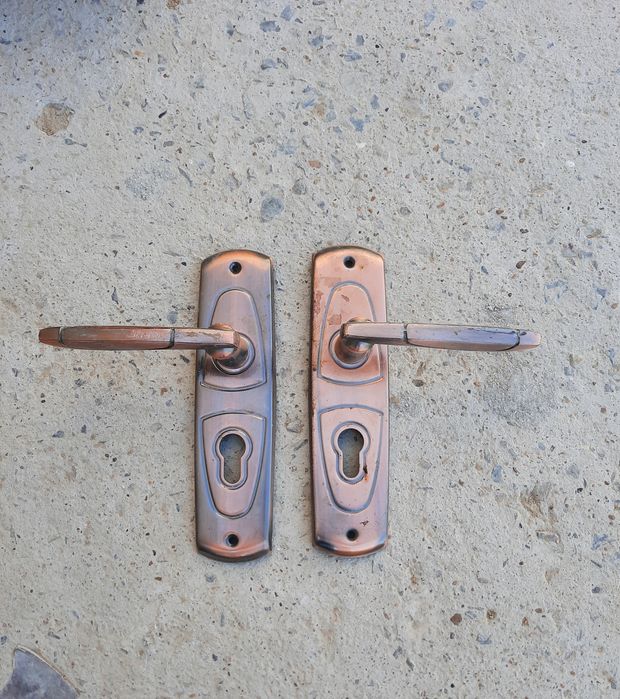 Двер ручка б/у  Продаётся