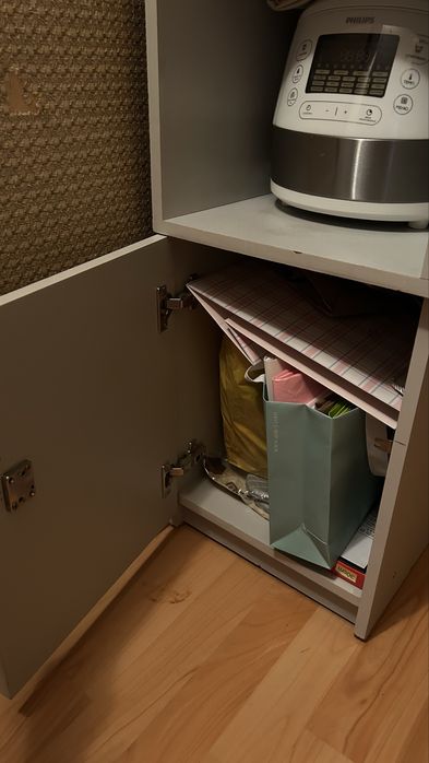 Шкаф напольный с полками