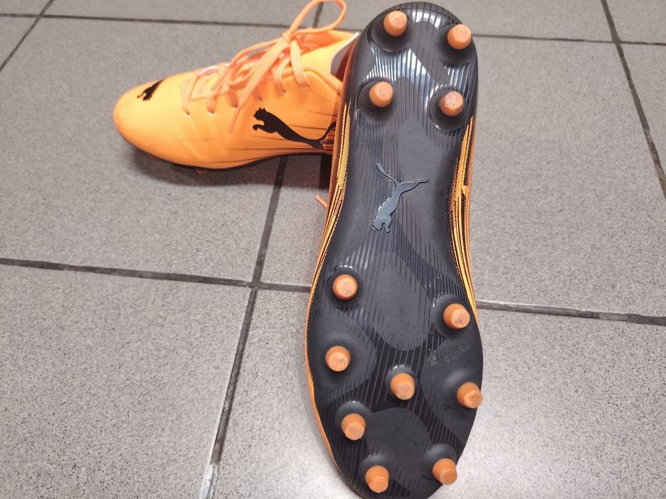 Ghete fotbal sg mărimea 41 purtate o singura data