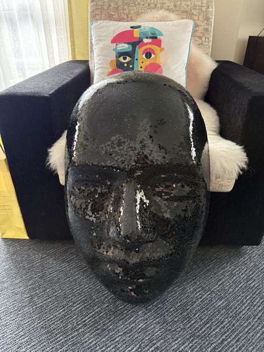 Масивна дизайнерска маска