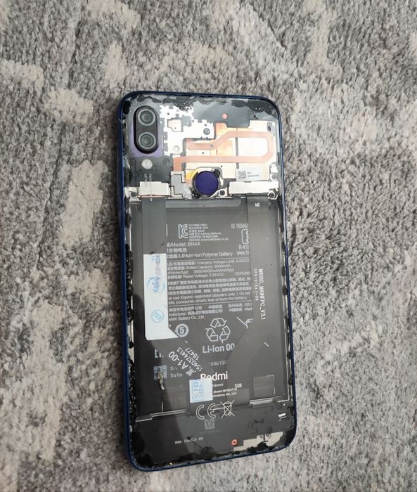 Продам телефон Redmi note 7
