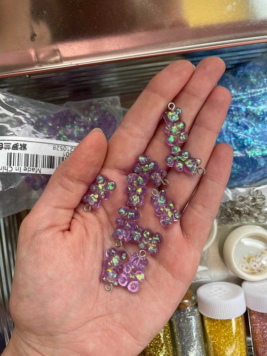 Материали за епоксидна смола, силиконови форми, сушени цветя и още