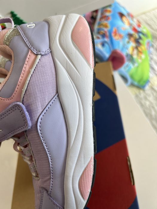 Кецове Zara stitch 40лв маратонки найк 40лв 31/32номер