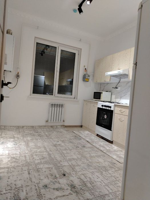 3 xonali uy sotiladi