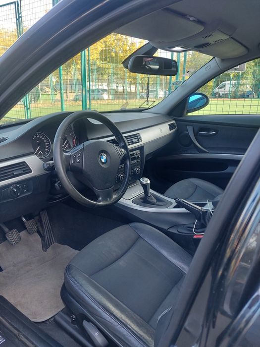 Vând BMW seria e 91 320d
