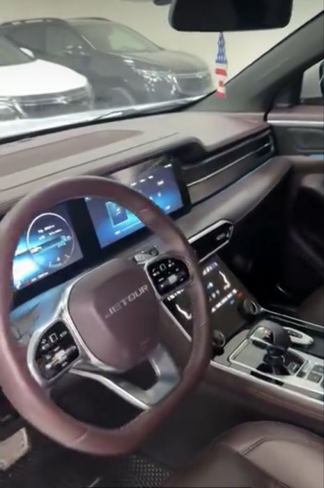 Jetour x 90 plus full pozitsiyasi