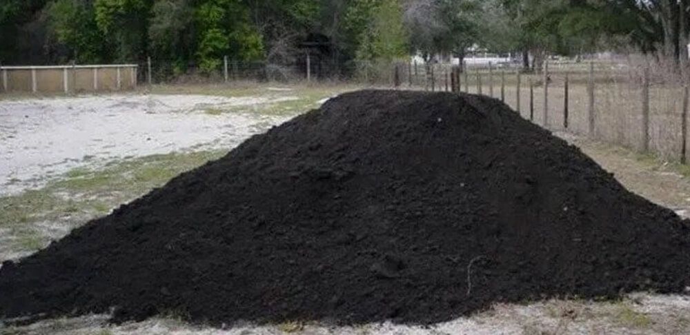 Pământ negru la adresă ,nisip, margaritar, basculabil