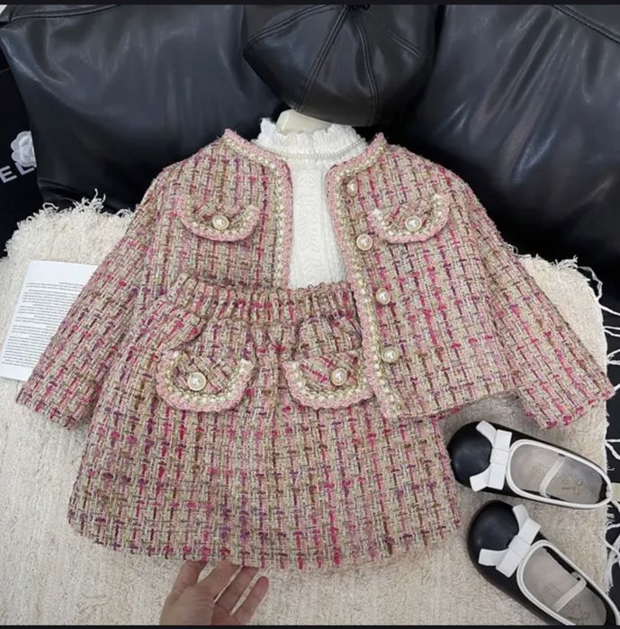 Костюмчик  для девочки твидовый утепленый