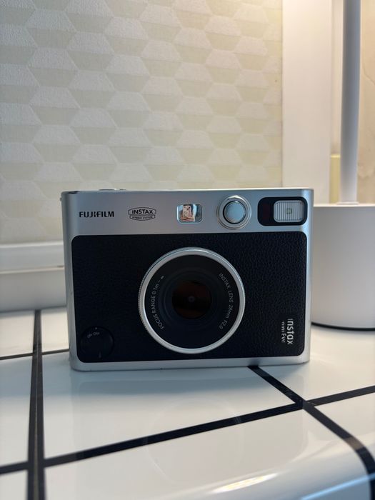 Fujifilm Instax Mini Evo black