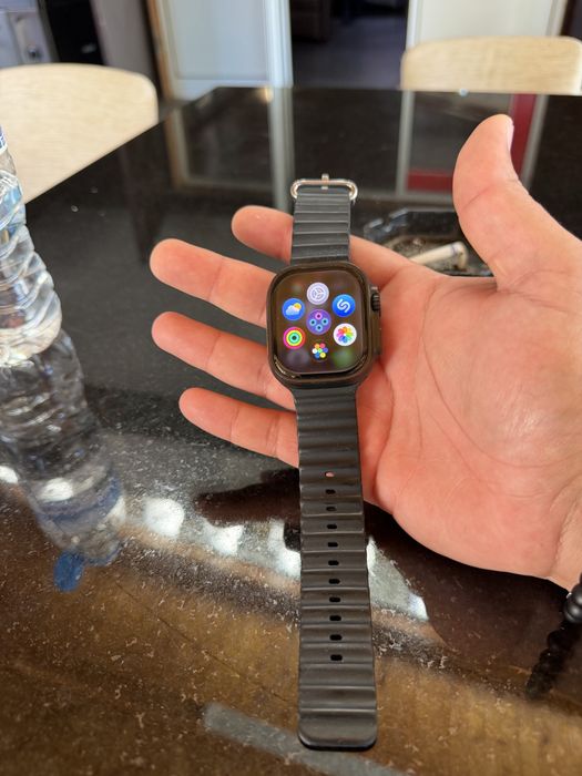 Apple watch ultra 2 black titanium