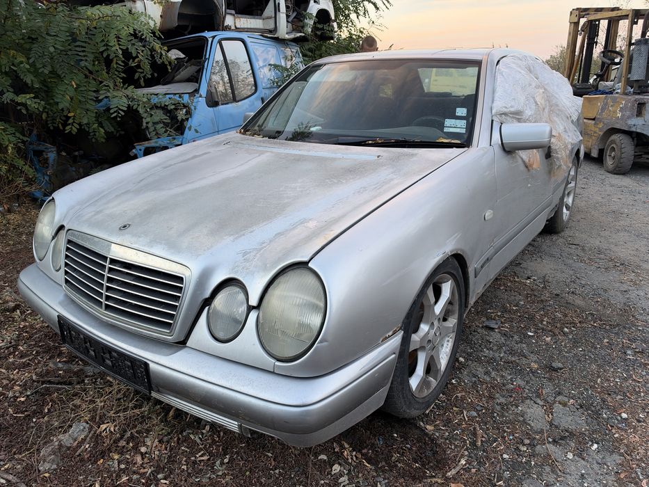 Mercedes W210 E200 136hp 1996г На Части