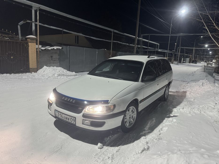 Продам Опель омега универсал