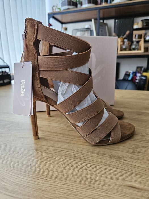 Дамски сандали Deezee Camel 38 номер НОВИ