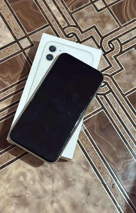 Айфон 11 в отличном состояни