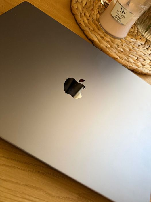Macbook pro 16 M1, 32 RAM, 512 gb SSD