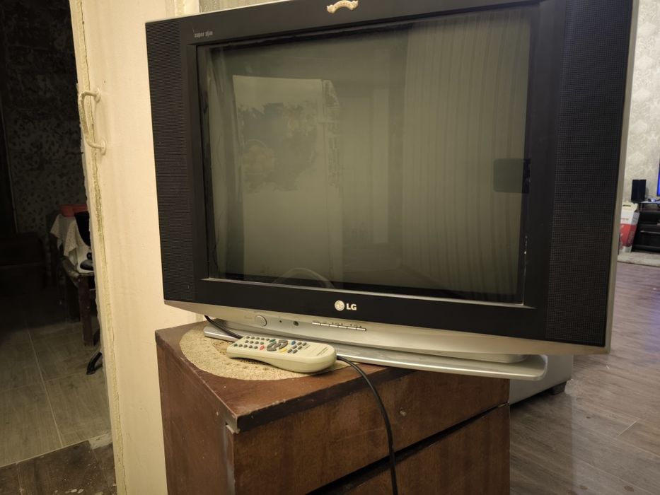 Продается телевизор