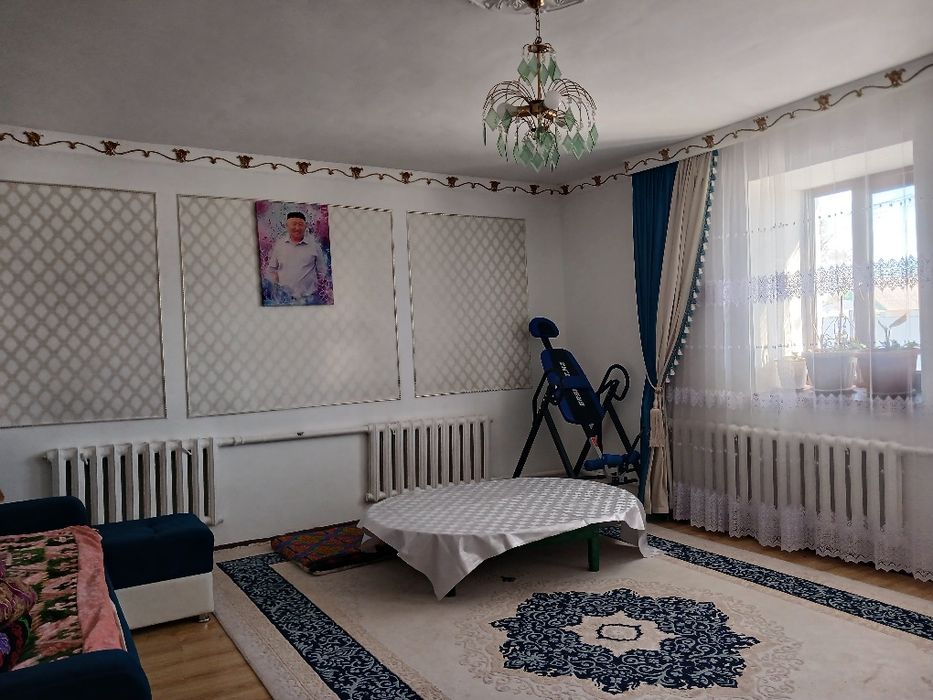 Продам дом с гаражом