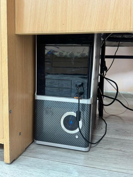 Продам компьетер