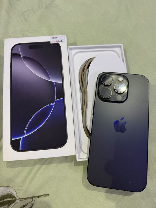Iphone 16 pro 256 blek