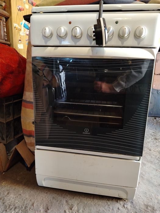 Кухонная плита  indesit