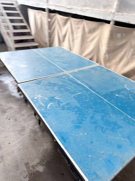 Продается отличном состоянии теннисный стол.