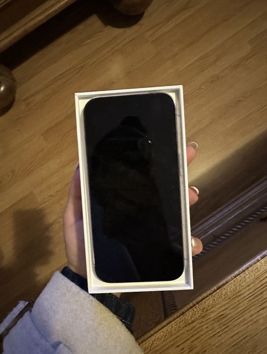 Iphone 14 pro, златен, като нов
