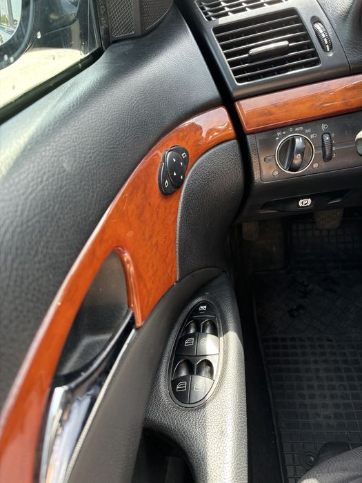 MERCEDES-BENZ E-Class 2009 — imagine 21