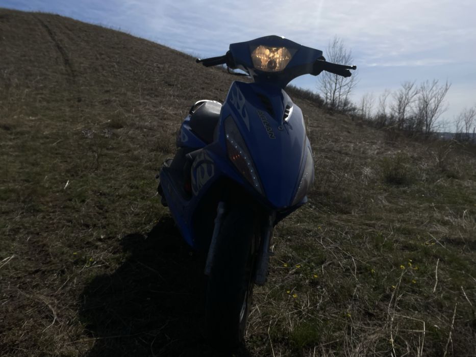 Продам скутер арлан 125 куб