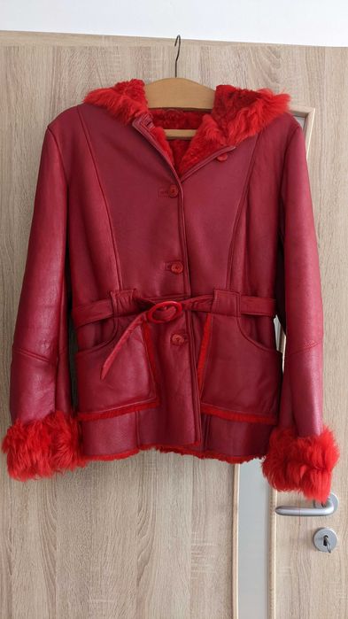 Cojoc elegant, piele naturala, rosu, fabricat manual